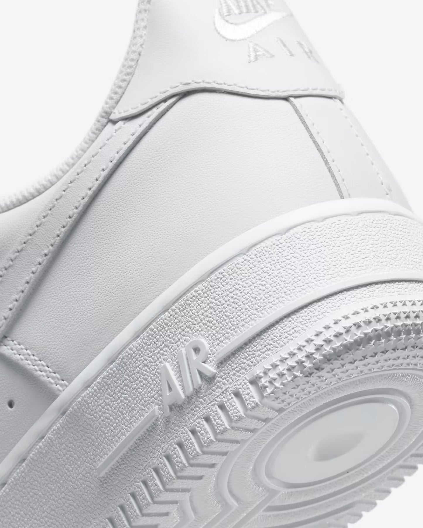 Nike Air Force 1 Low '07 – White